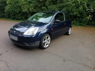 Gebraucht Ford Fiesta 60 PS (44 kW) 2005 Blau Kleinwagen