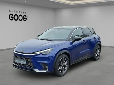 Gebraucht Lexus LBX 136 PS (100 kW) 2024 Blau SUV