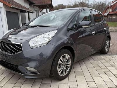 Gebraucht Kia Venga DREAM-TEAM Edition 90 PS (66 kW) 2015 Grau Kleinwagen