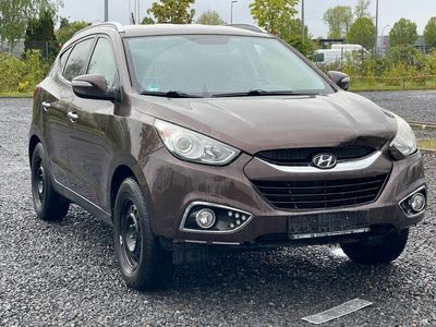 gebraucht Hyundai ix35 2.0 CRDi Style 2WD/NAVI/KAMERA/SHG/MFL/PDC