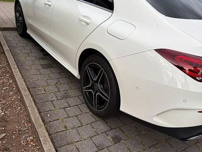 Gebraucht Mercedes CLA250e AMG 170 PS (125 kW) 2022 Weiß Limousine