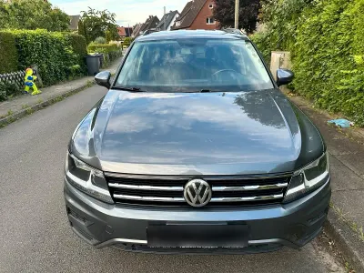 Gebraucht VW Tiguan Allspace SE 190 PS (139 kW) 2019 Grau SUV