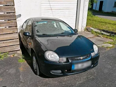 Gebraucht Chrysler Neon 136 PS (100 kW) 2000 Schwarz Limousine