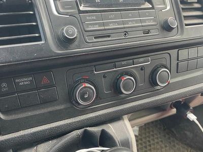 Gebraucht VW T6 109 PS (80 kW) 2015 Weiß Van