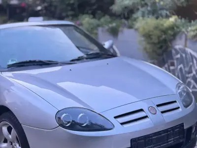 Gebraucht MG TF 116 PS (85 kW) 2005 Silber Cabrio