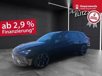 Używany Cupra Leon VZ 333 KM (244 kW) 2025 Czarny Sedan/Limuzyna