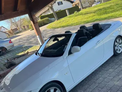Gebraucht BMW 320 Cabriolet 184 PS (135 kW) 2012 Weiß Cabrio