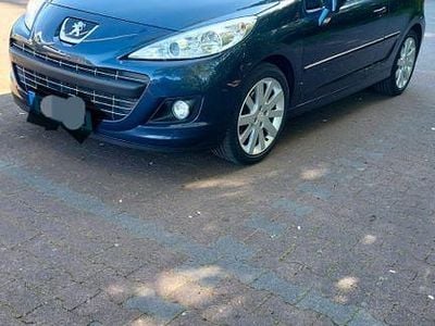 Gebraucht Peugeot 207 111 PS (81 kW) 2012 Blau Cabrio