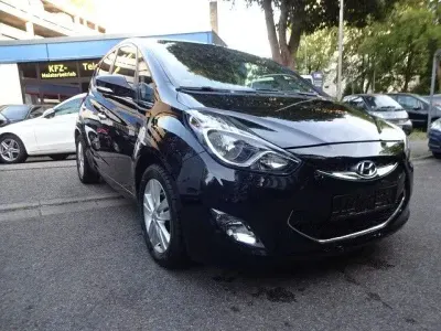 Gebraucht Hyundai ix20 Style 125 PS (91 kW) 2012 Schwarz Kleinwagen