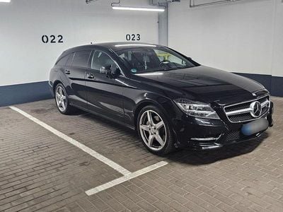Mercedes CLS350 Shooting Brake