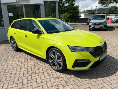 Gebraucht Skoda Octavia 245 PS (180 kW) 2021 Grün Limousine
