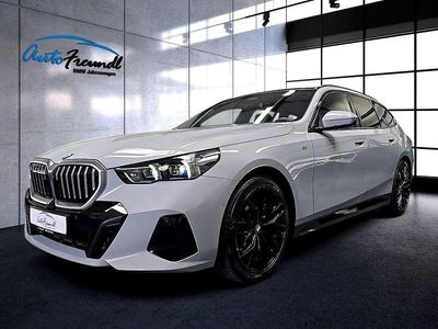 Gebraucht BMW 520 M Sport 197 PS (144 kW) 2024 Grau Limousine
