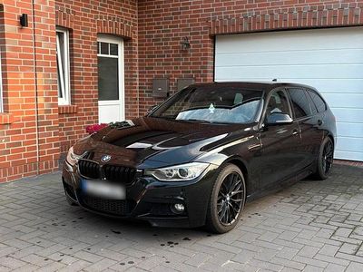 Gebraucht BMW 320 184 PS (135 kW) 2012 Schwarz Kombi