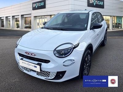 Usado Fiat 600E Red 61 kW (84 HP) 2026 Branco Sedan