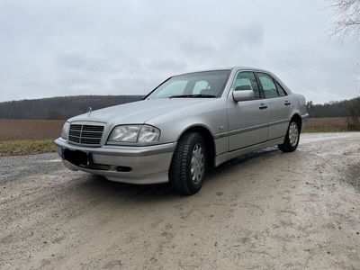 gebraucht Mercedes C180 Elegance / KEIN ROST / MB SCHECKHEFT / Rentnerfahr.