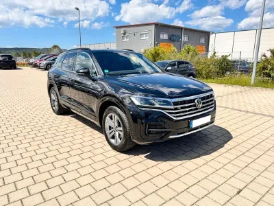Gebraucht VW Touareg R-line 231 PS (169 kW) 2023 Schwarz SUV