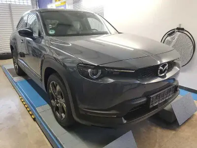 Gebraucht Mazda MX30 106 kW (145 PS) 2021 Polymetal grey (metallic) SUV