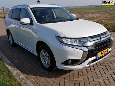 Gebraucht Mitsubishi Outlander P-HEV 135 PS (99 kW) 2021 Weiß SUV
