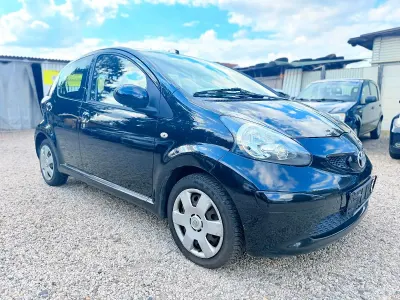 Gebraucht Toyota Aygo 68 PS (50 kW) 2008 Schwarz Kleinwagen