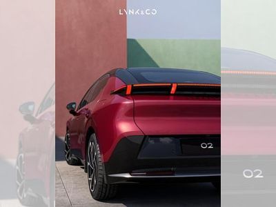 Neu Lynk & Co 02 200 kW (272 PS) 2025 Violett SUV