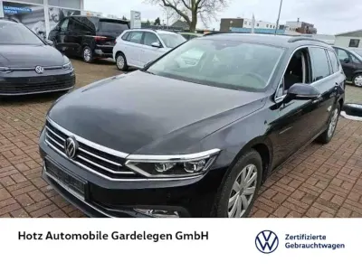 Gebraucht VW Passat Business 150 PS (110 kW) 2023 Deep black perleffekt Kombi