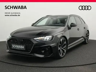Gebraucht Audi RS4 Sport 450 PS (330 kW) 2023 Mythosschwarz metallic Kombi