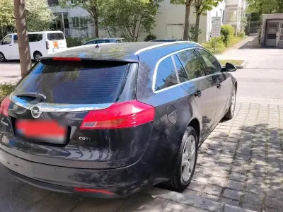 Usata Opel Insignia 160 CV (117 kW) 2009 Nero Station wagon