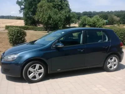 Gebraucht VW Golf VI Comfortline 105 PS (77 kW) 2010 Blau Kleinwagen