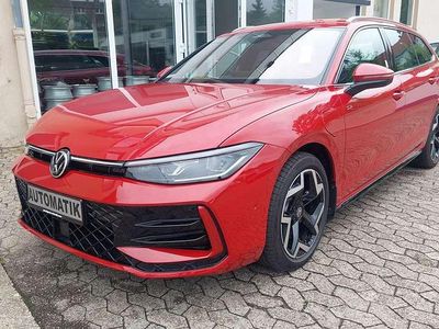 Gebraucht VW Passat R-line 272 PS (200 kW) 2025 Romance red Kombi