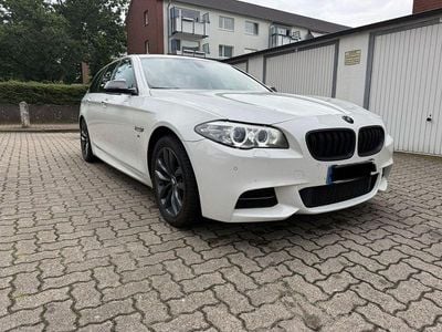 BMW M550