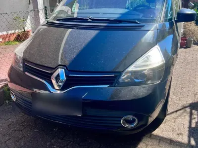Gebraucht Renault Grand Espace 173 PS (127 kW) 2013 Schwarz Van / Kleinbus