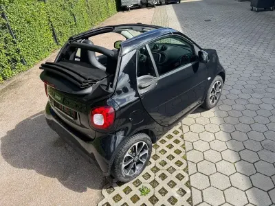 Gebraucht Smart ForTwo Cabrio Prime 90 PS (66 kW) 2017 Schwarz Cabrio