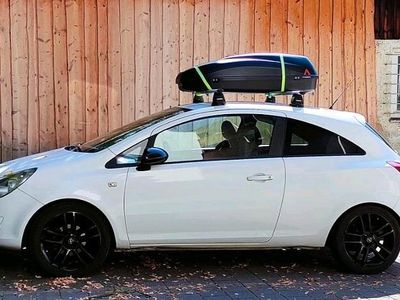 Weiß Gebraucht 2010 Opel Corsa S Kleinwagen | 2.500 € (Guter Preis)