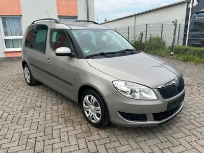 Gebraucht Skoda Roomster Plus Edition 105 PS (77 kW) 2010 Beige Van / Kleinbus