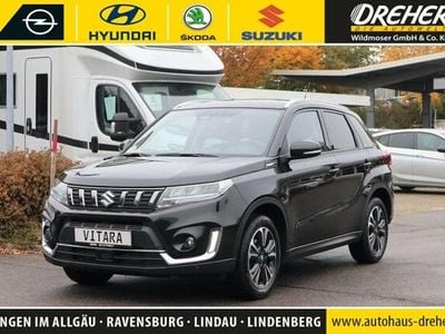 Cosmic black pearl metallic Gebraucht 2023 Suzuki Vitara Comfort+ SUV | 20.390 € (Fairer Preis)
