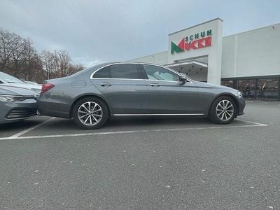 Gebraucht Mercedes E220 194 PS (142 kW) 2020 Grau Limousine