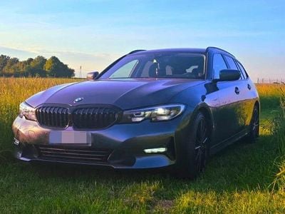 Gebraucht BMW 320 190 PS (139 kW) 2019 Silber Kombi