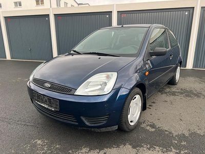 Gebraucht Ford Fiesta 70 PS (51 kW) 2004 Blau Kleinwagen