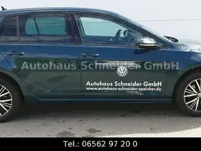 Gebraucht VW Golf VII Comfortline 116 PS (85 kW) 2017 Grün Limousine