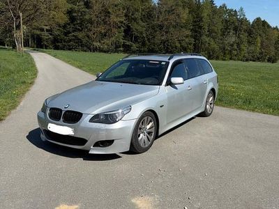 Brugt BMW 530 Sport Line 218 HK (160 kW) 2005 Sølv Stationcar