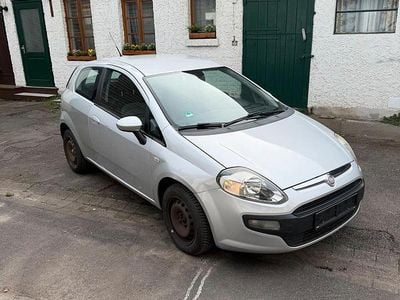 Usata Fiat Punto 78 CV (57 kW) 2010 Argento Utilitaria