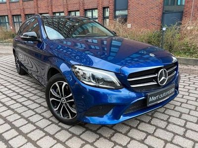 Gebraucht Mercedes C300 258 PS (189 kW) 2019 Blau Limousine