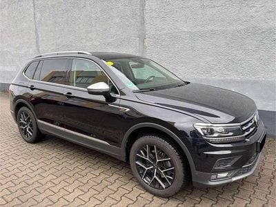 Gebraucht VW Tiguan Allspace Highline 150 PS (110 kW) 2020 Deep black SUV