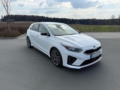 Gebraucht Kia Ceed GT GT 204 PS (150 kW) 2019 Weiß Limousine