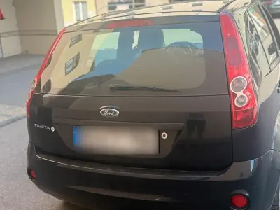 Gebraucht Ford Fiesta 60 PS (44 kW) 2008 Schwarz Kleinwagen