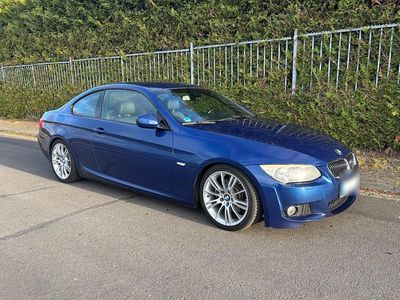 Begagnad BMW 325 Performance 218 HK (160 kW) 2010 Blå Sportkupé