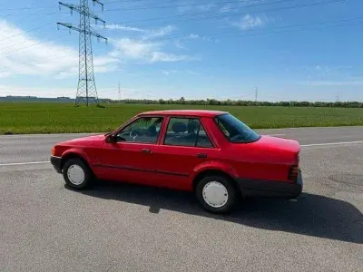 Gebraucht Ford Orion 73 PS (53 kW) 1990 Rot Limousine