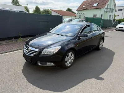 Gebraucht Opel Insignia Edition 160 PS (117 kW) 2009 Limousine