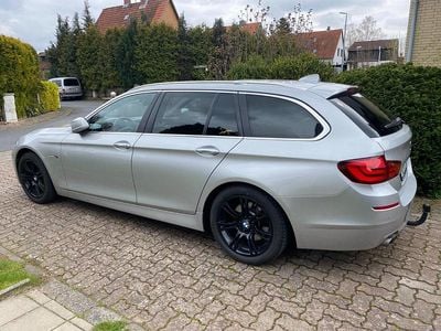 Silber Gebraucht 2012 BMW 525 Comfort Edition Kombi | 9.300 € (Fairer Preis)