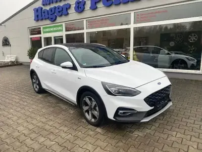 Gebraucht Ford Focus Active X 140 PS (102 kW) 2021 Weiß Limousine